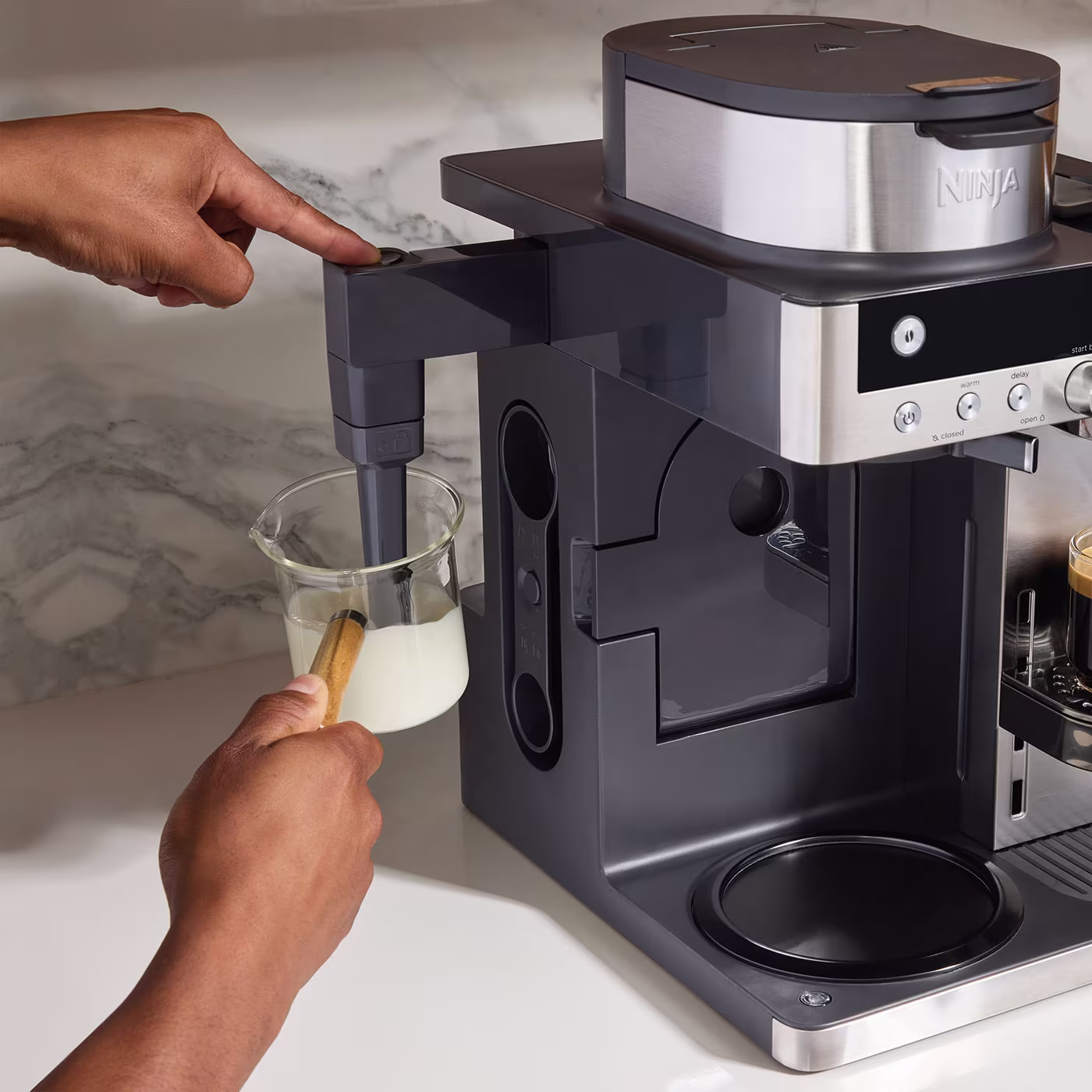 Ninja-CFN802UK_InUse_OnCounter_FrothingMilk_Frother